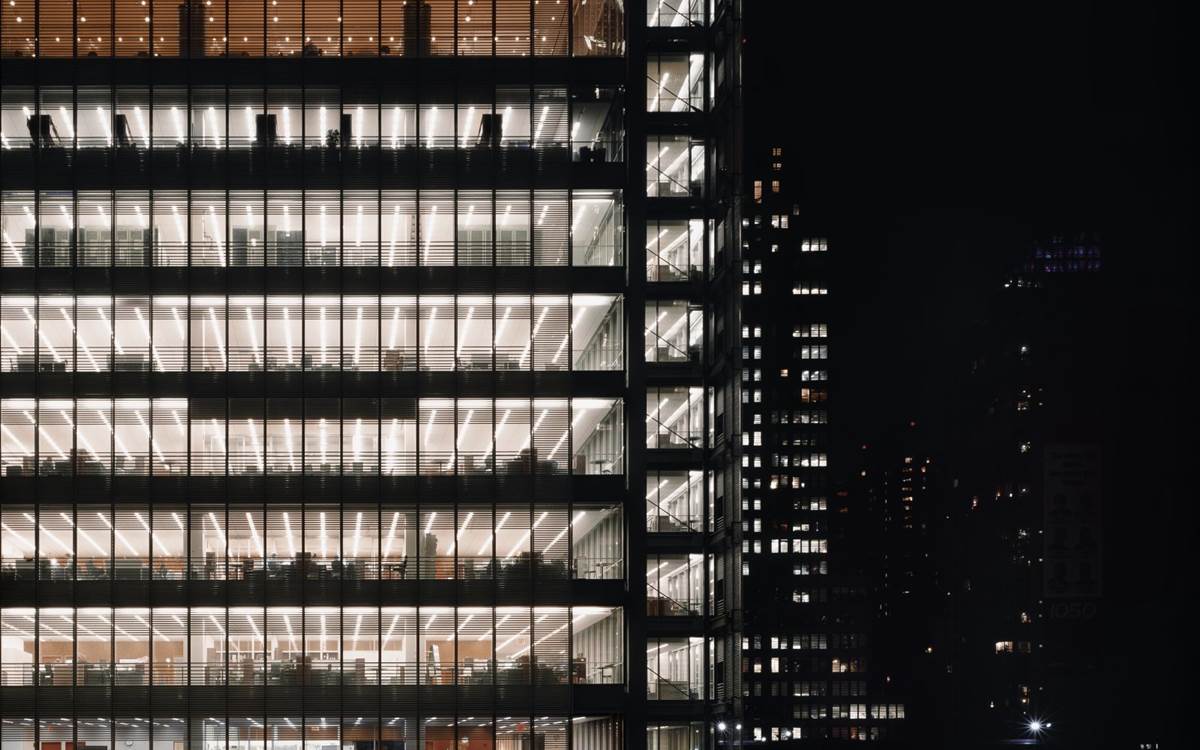 Exterior view of New York Times building, the first project made with Ultralight demountable partitioning.